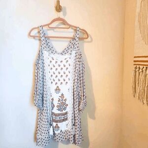 Coco & Jaimeson White Cold Shoulder Boho Print Dress